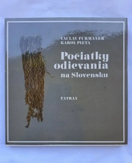 Počiatky odievania na Slovensku